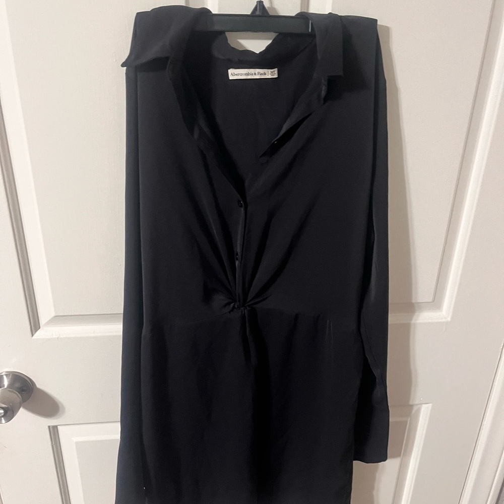 Abercrombie Black Button-Up Blouse